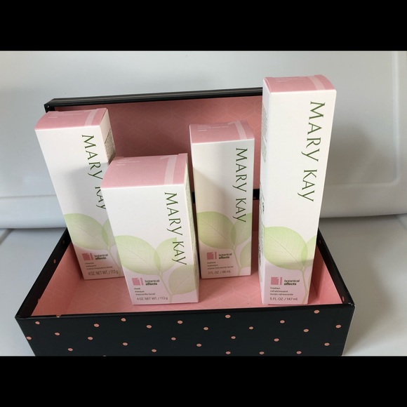 Mary Kay Botanicals Effects Skin Care - Picture 2 of 4